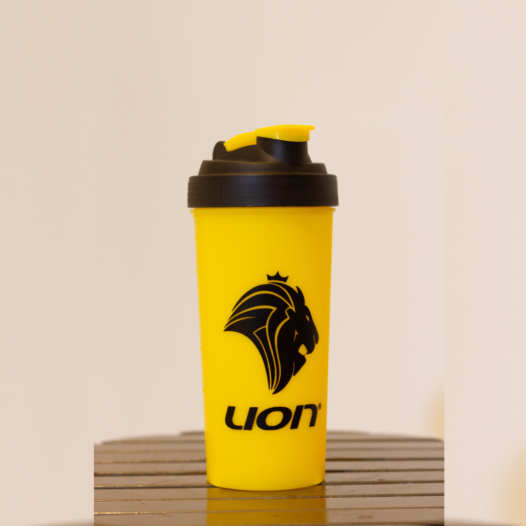 Coqueteleira Lion 500ml Para Suplementos Amarela